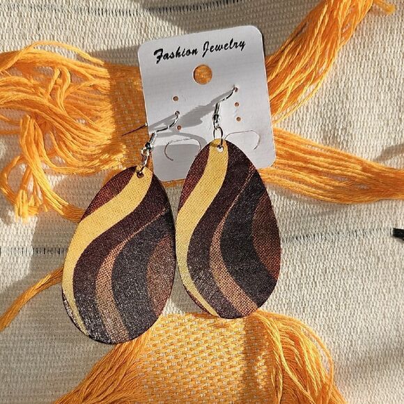 Fashion Jewelry Brown and Yellow Swirl Earrings - Picture 1 of 2